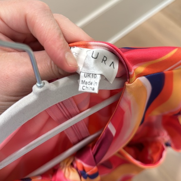 Like-new YAURA Ekua Dress in Kaleidoscope Print (Revovle) - Picture 3 of 7